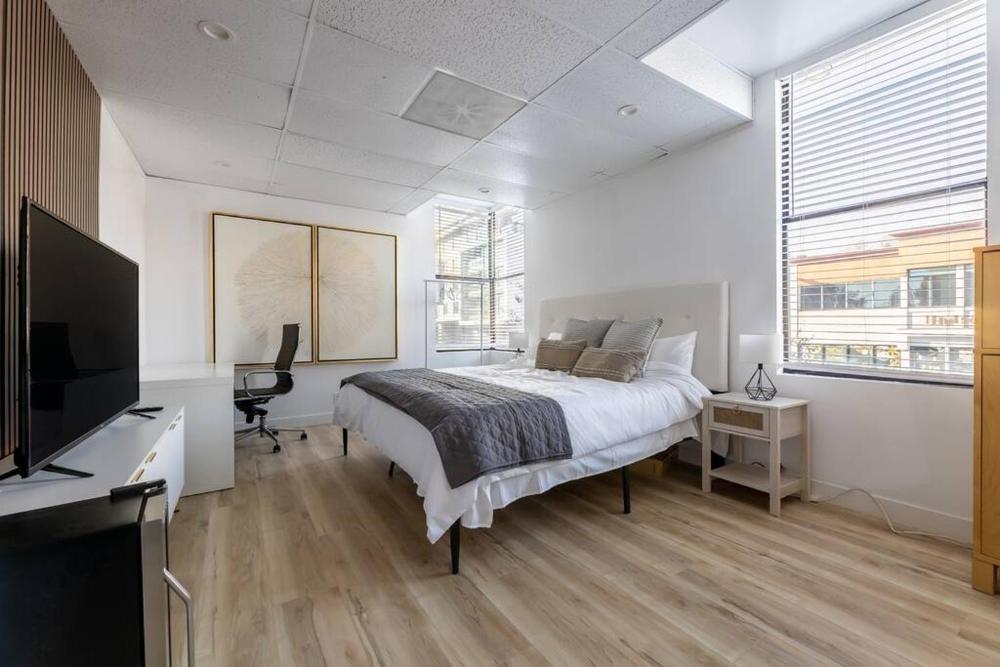 King Room interior